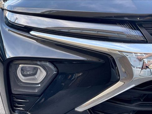 Used 2025 Chevrolet TrailBlazer LT image 32