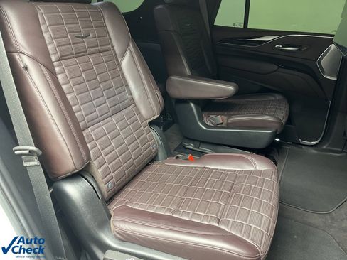 Used 2023 Cadillac Escalade V image 25