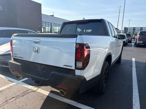 Used 2023 Honda Ridgeline Black Edition image 3