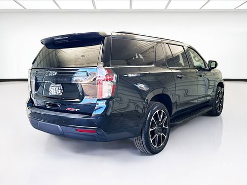Used 2024 Chevrolet Suburban RST RWD image 4