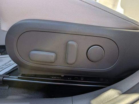 Used 2024 Hyundai Kona SEL FWD image 16