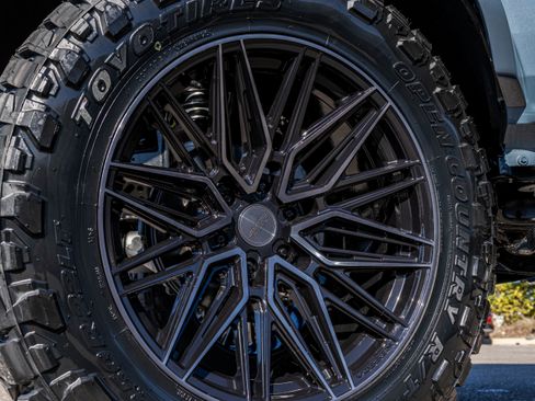 New 2025 Ford Bronco Badlands AWD/4WD image 16