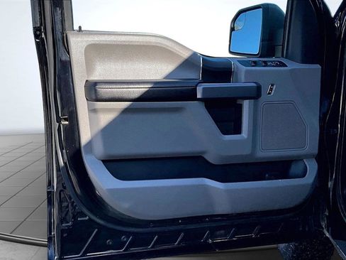 Used 2020 Ford F150 XLT image 21