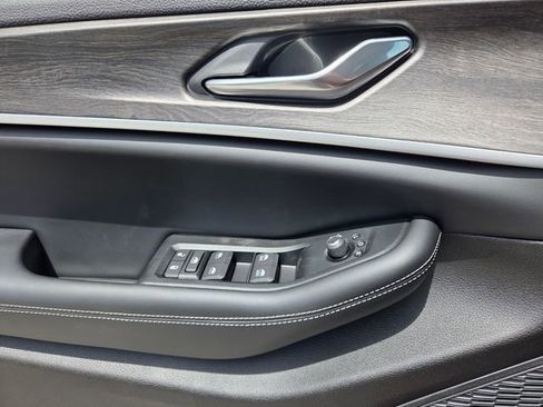 New 2026 Jeep Grand Cherokee Altitude RWD image 21