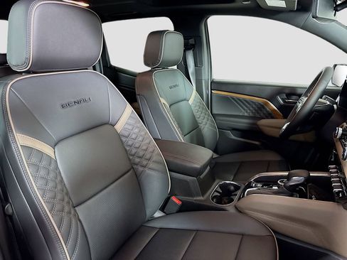 New 2026 GMC Canyon Denali image 30