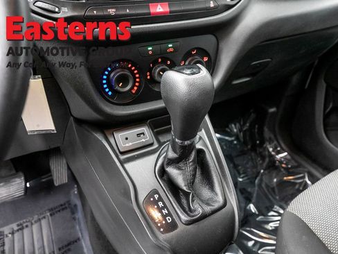 Used 2020 RAM ProMaster City Tradesman FWD image 12