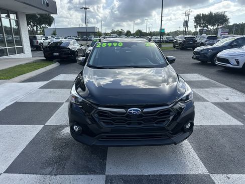 Used 2025 Subaru Crosstrek 2.5i Premium AWD/4WD image 2