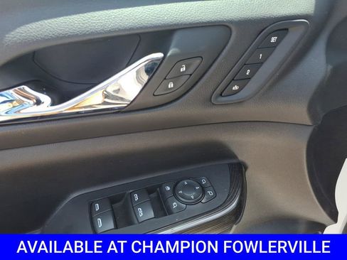 Used 2023 GMC Acadia SLT w/ Preferred Package AWD/4WD image 14