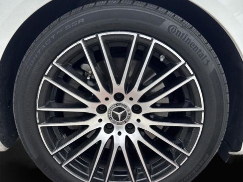 Used 2025 Mercedes-Benz C 300 4MATIC Sedan image 24