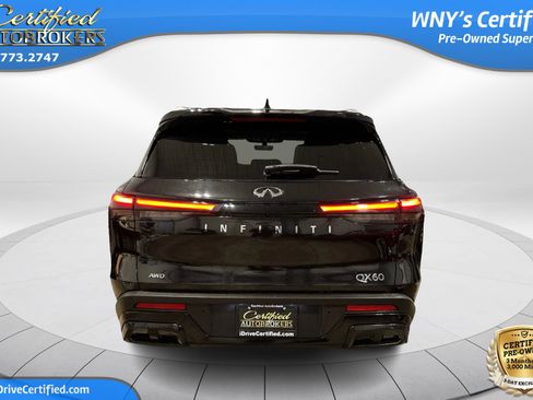 Used 2024 INFINITI QX60 Luxe AWD/4WD image 7