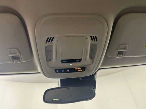 Used 2022 Buick Envision Preferred image 25