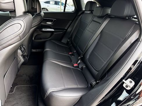 Certified 2025 Mercedes-Benz GLC 300 image 20