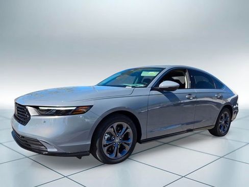 New 2026 Honda Accord EX-L image 2