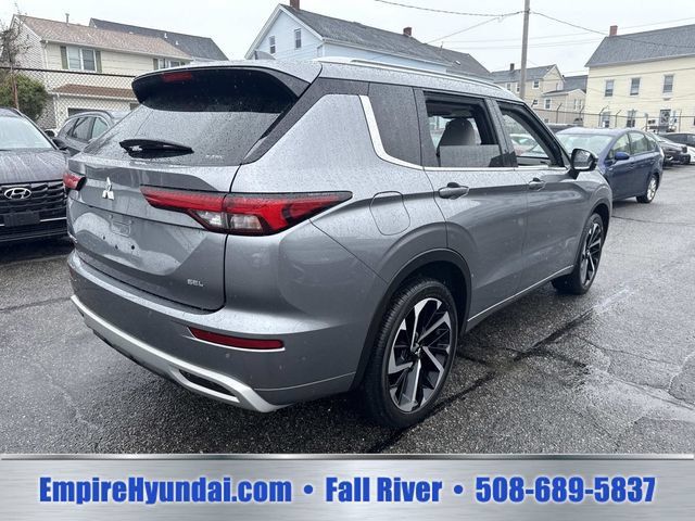 Used 2024 Mitsubishi Outlander SEL Black Edition AWD/4WD image 9
