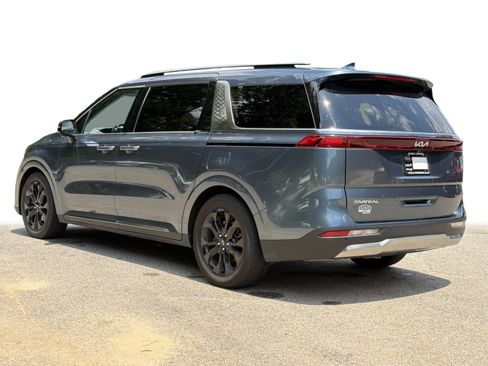 Used 2024 Kia Carnival SX Prestige FWD image 28