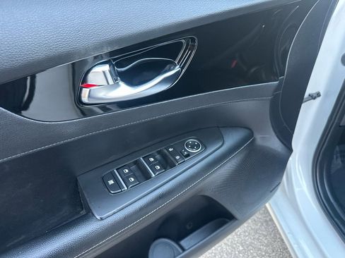 Used 2021 Kia Forte EX image 10