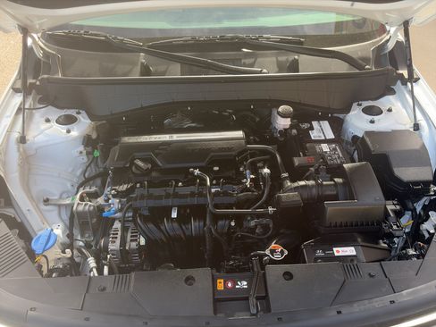 Used 2025 Hyundai Kona SEL FWD image 29