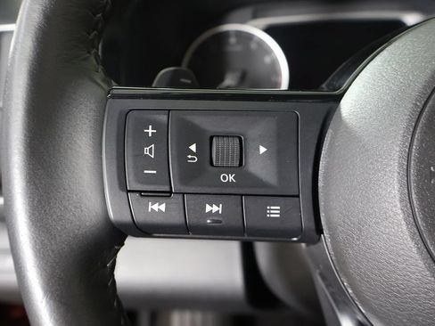 Used 2023 Nissan Pathfinder SL w/ Black Appearance Package AWD/4WD image 45