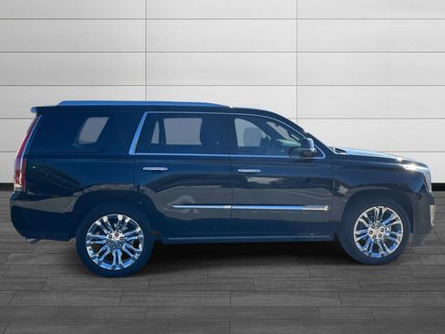 Used 2016 Cadillac Escalade Premium image 6