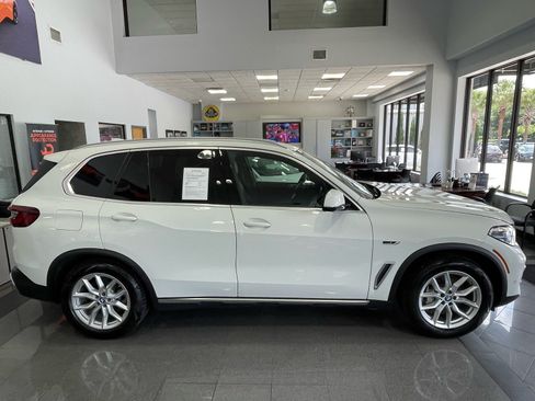 Used 2023 BMW X5 xDrive45e w/ Executive Package AWD/4WD image 6