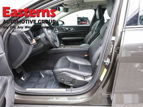 Used 2022 Volvo S60 B5 Inscription AWD/4WD image 15