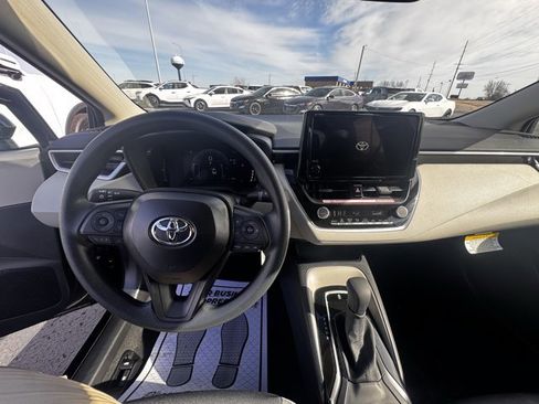 Used 2026 Toyota Corolla LE image 12