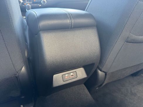 Used 2025 Nissan Altima 2.5 SV image 23