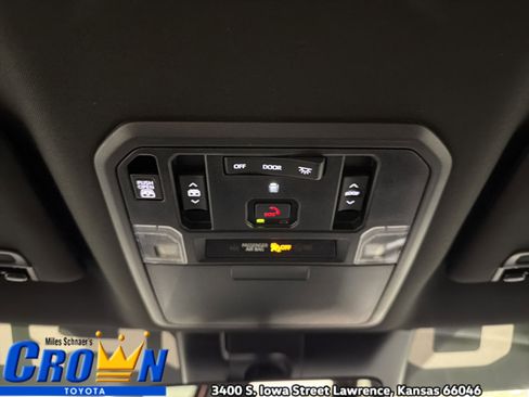 New 2026 Toyota Tundra Limited AWD/4WD image 34