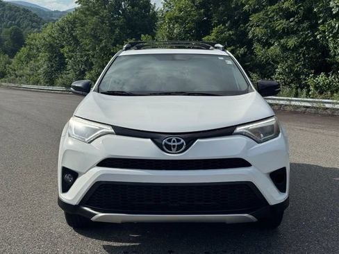 Used 2016 Toyota RAV4 SE AWD/4WD image 2