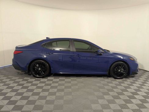 Used 2026 Toyota Camry SE FWD image 4