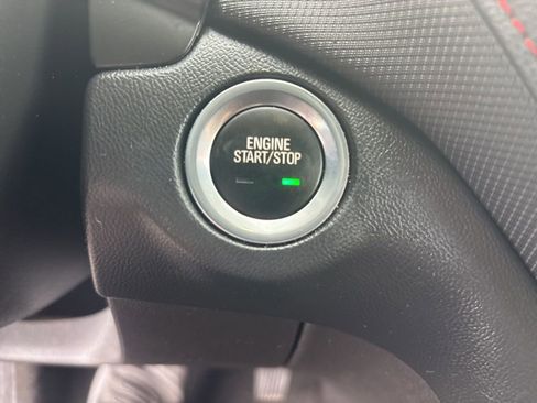 Used 2023 Chevrolet Equinox RS w/ RS Leather Package AWD/4WD image 18