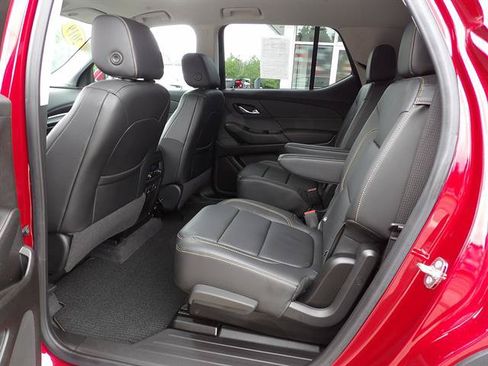 Certified 2019 Chevrolet Traverse LT w/ LT Premium Package AWD/4WD image 30