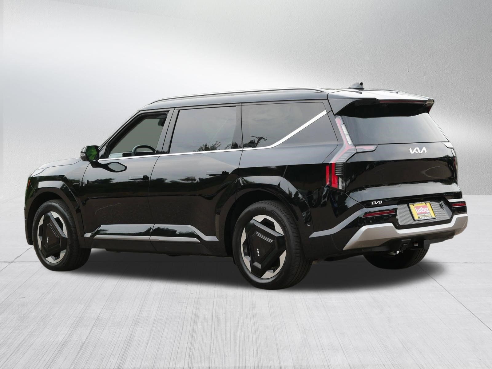Certified 2024 Kia EV9 Land AWD/4WD image 5