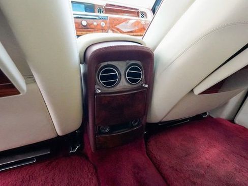 Used 2013 Rolls-Royce Phantom Sedan image 78