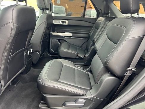 Certified 2024 Ford Explorer Limited w/ Equipment Group 301A AWD/4WD image 23