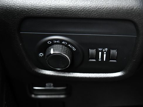 Used 2024 Jeep Grand Cherokee L Laredo AWD/4WD image 35