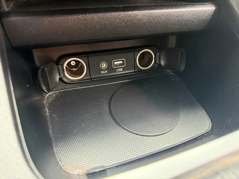 Used 2020 Kia Forte LXS FWD image 20