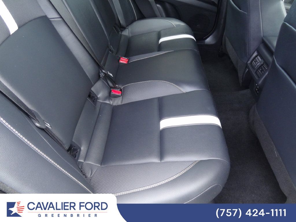 Used 2025 Toyota Camry SE FWD image 10