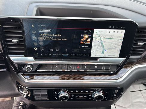 Used 2025 GMC Sierra 1500 SLE image 20