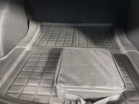 Used 2020 Tesla Model 3 Long Range image 17