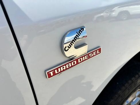 Used 2024 RAM 2500 Laramie AWD/4WD image 12
