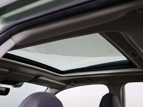 Used 2021 Subaru Forester Touring image 20