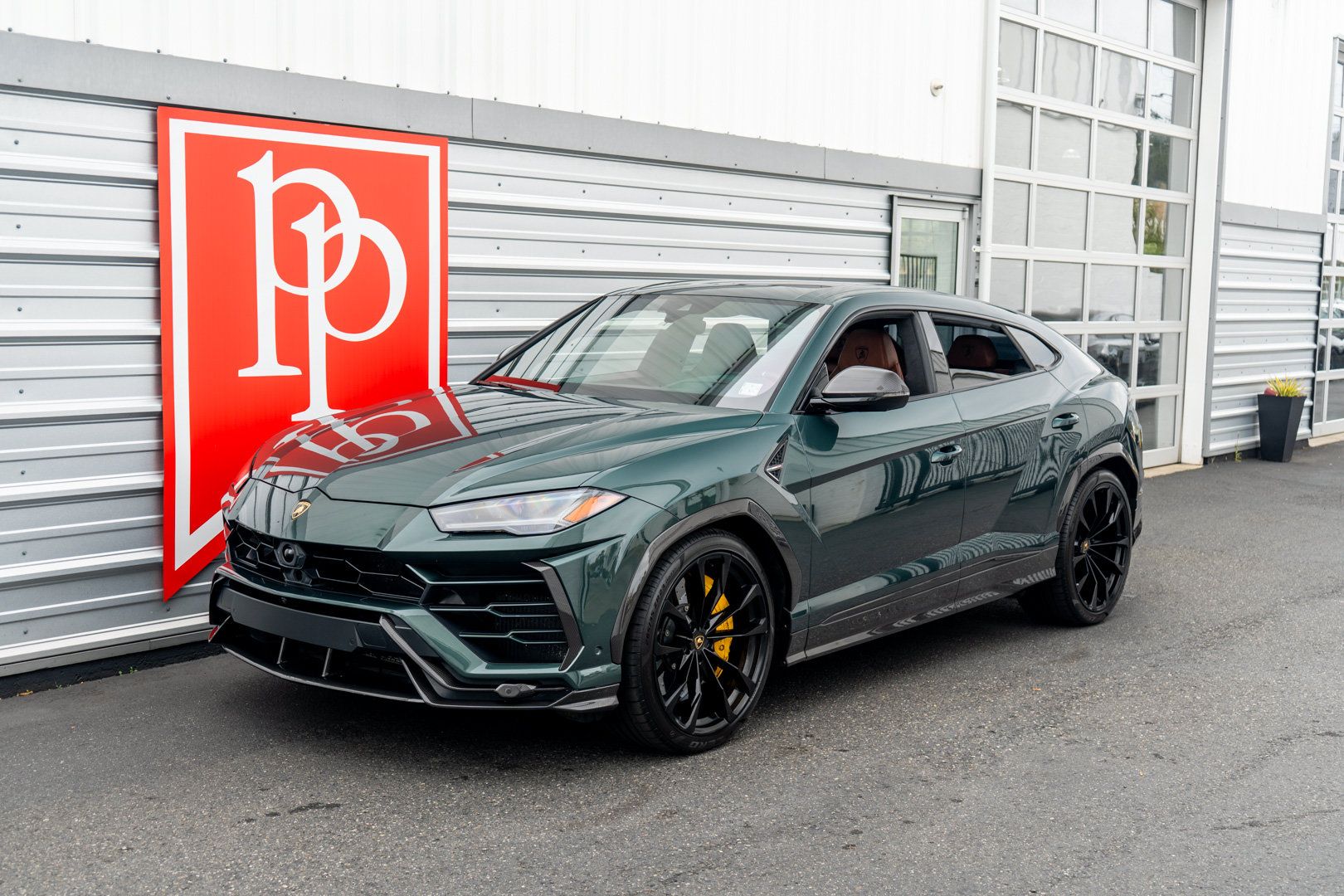 Used 2022 Lamborghini Urus AWD/4WD image 41