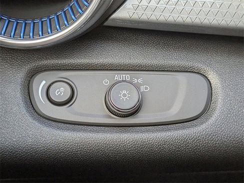 New 2026 Chevrolet Trax LT image 24