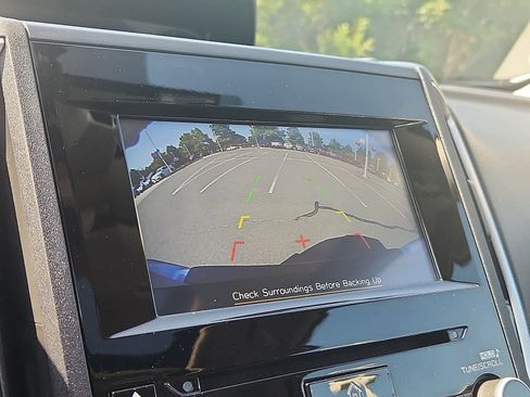 Used 2023 Subaru Crosstrek 2.0i Premium image 19