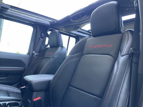 New 2026 Jeep Wrangler Unlimited Rubicon AWD/4WD image 15
