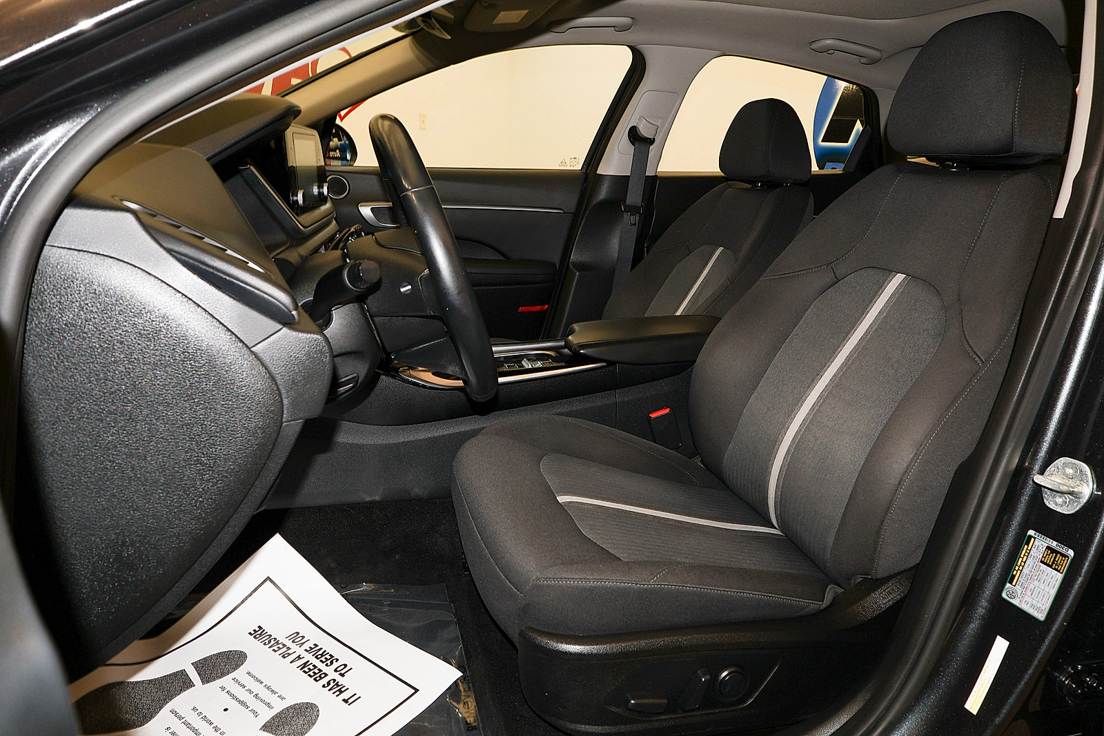 Used 2021 Hyundai Sonata SEL w/ Convenience Package FWD image 12