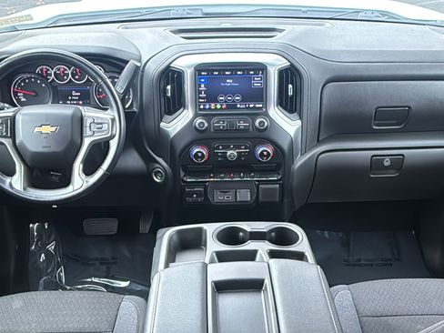 Used 2022 Chevrolet Silverado 1500 LT w/ All Star Edition Plus image 19