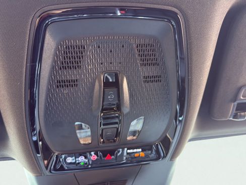 Used 2024 Cadillac Lyriq Luxury RWD image 27