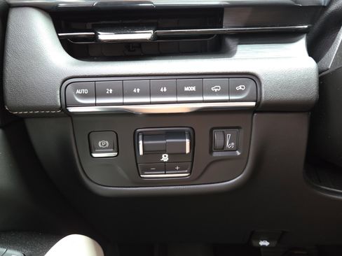 Used 2021 Cadillac Escalade Sport w/ Driver Assist Tech Package image 29